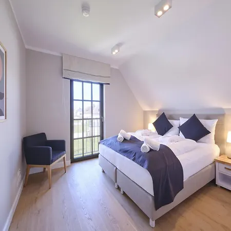 Reetland Am - Luxusplus Reetdachvilla Mit 4 Schlafzimmern, Aussensauna, Loungebereich Und Kamin H05 *