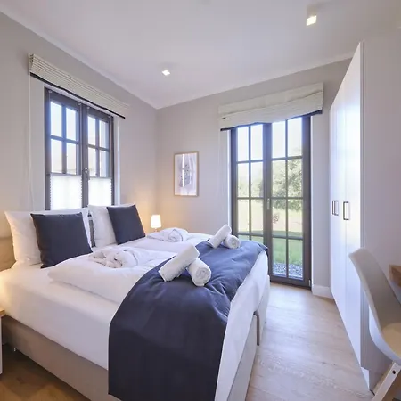 Reetland Am - Luxusplus Reetdachvilla Mit 4 Schlafzimmern, Aussensauna, Loungebereich Und Kamin H05 Villa Dranske