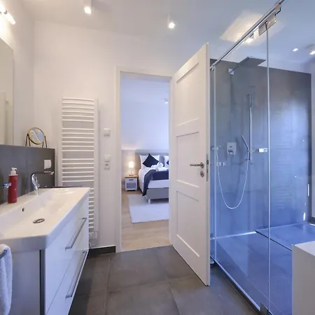 Reetland Am - Luxusplus Reetdachvilla Mit 4 Schlafzimmern, Aussensauna, Loungebereich Und Kamin H05 Villa *