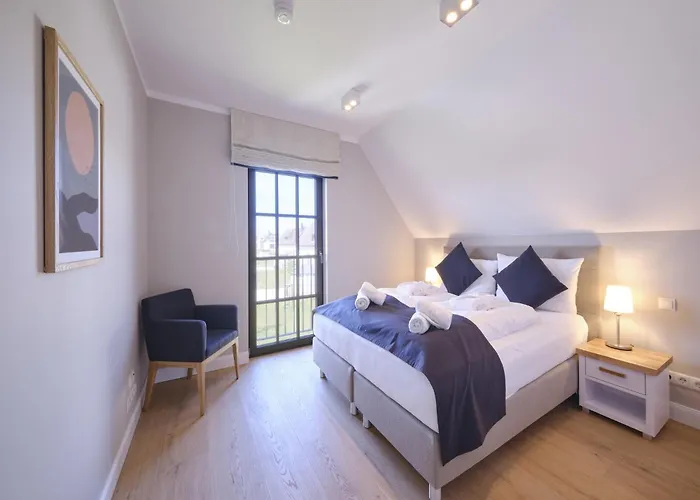 Reetland Am - Luxusplus Reetdachvilla Mit 4 Schlafzimmern, Aussensauna, Loungebereich Und Kamin H05 *