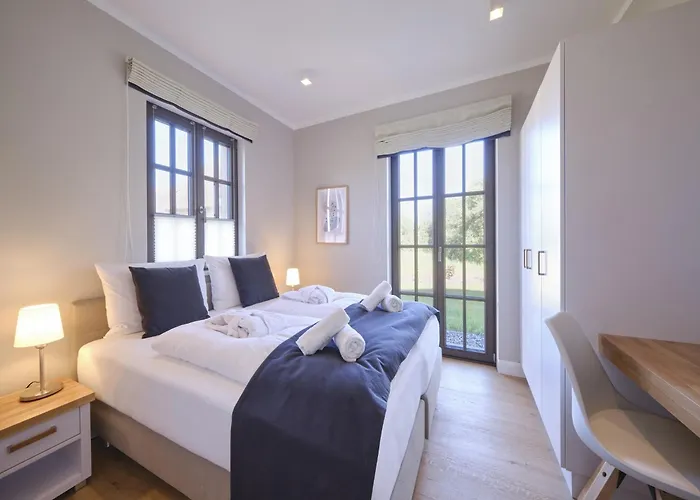 Reetland Am - Luxusplus Reetdachvilla Mit 4 Schlafzimmern, Aussensauna, Loungebereich Und Kamin H05 Willa Dranske