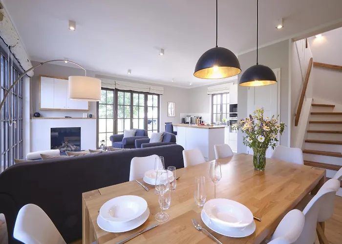 Reetland Am - Luxusplus Reetdachvilla Mit 4 Schlafzimmern, Aussensauna, Loungebereich Und Kamin H05 Willa *